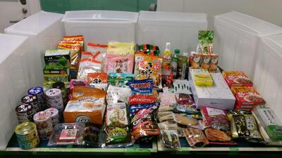 お持ち寄りいただいた食品の画像