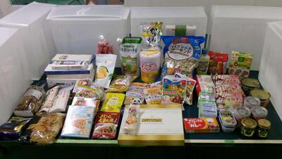 お持ち寄りいただいた食品の画像