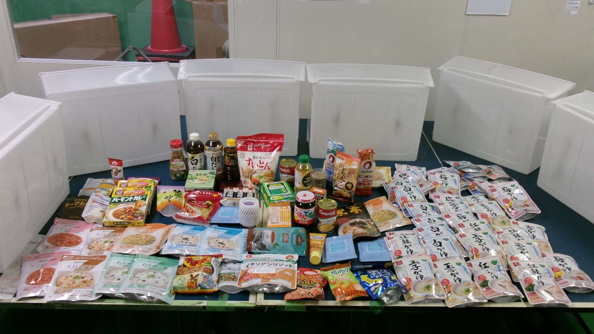 お持ち寄りいただいた食品の画像