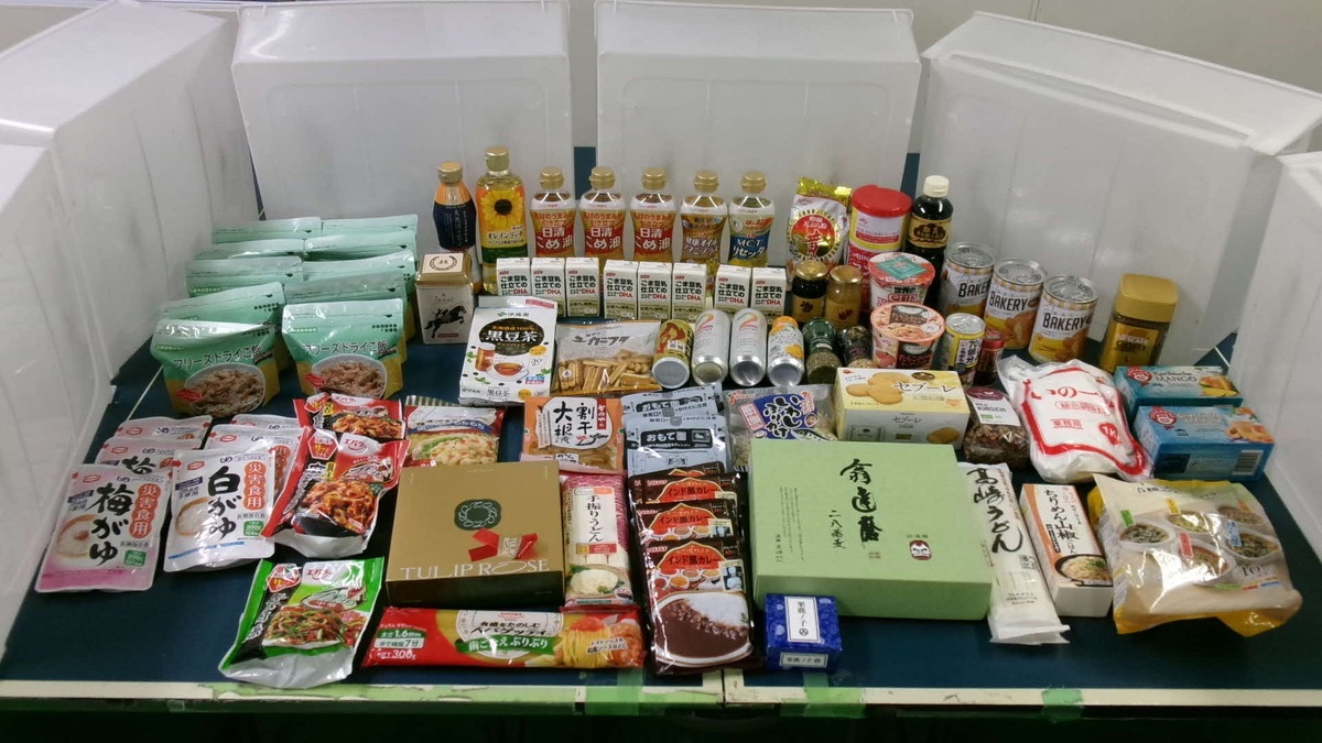 お持ち寄りいただいた食品の画像