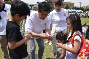 会場で子どもたちと