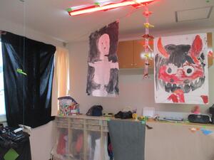 ハロウィンごっこ　子どもたちが描いた骸骨・鬼の絵