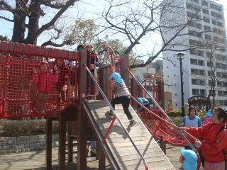 お散歩「横網町公園」