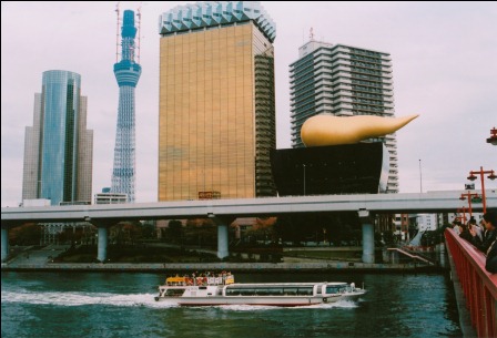 世界一タワーの見えるすみだの風景