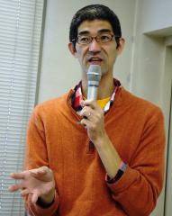 東　浩司 氏